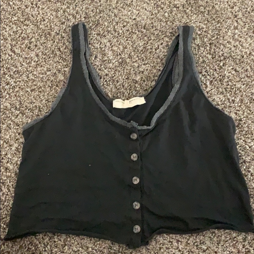 urban outfitters crop top